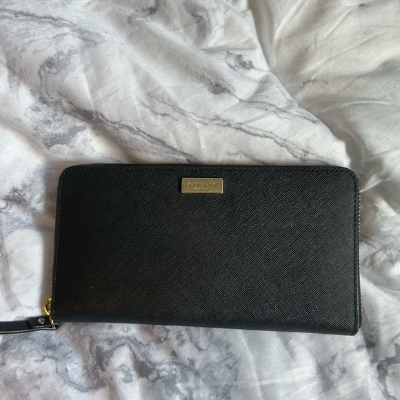 kate spade wallet - Picture 1 of 6